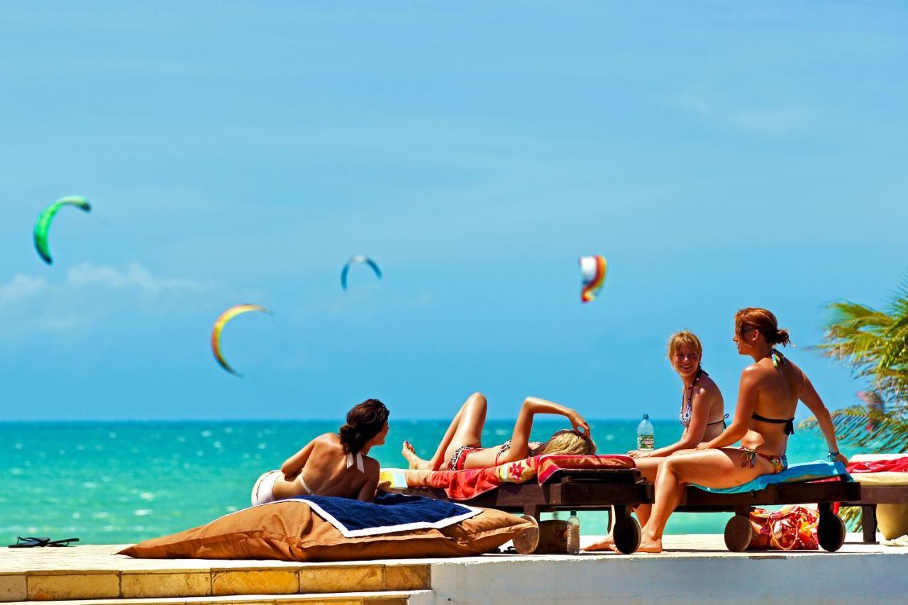Windtown Beach Hotel Cumbuco Ngoại thất bức ảnh
